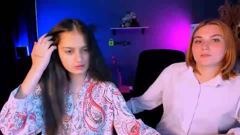casey_meow_ online show from 09-19-25, 06:04