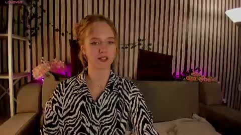 Casey sweeet online show from 06-04-26, 09:15
