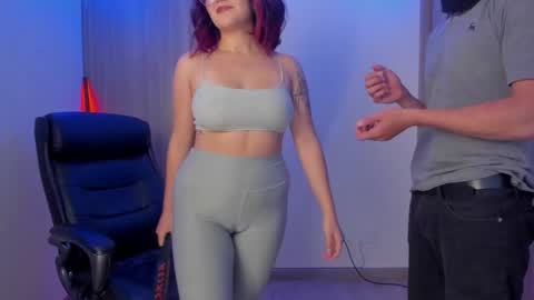 Snapshot of cash_vice chatting on 10-10-25, 05:23 caprice online show from 10-10-25, 05:23