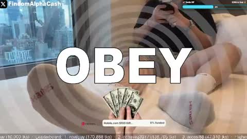Snapshot of cashmastergrey chatting on 06-01-26, 12:12 Master Grey online show from 06-01-26, 12:12