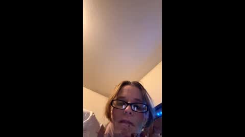 Snapshot of casidy1 chatting on 01-09-25, 12:25 casidy1 online show from 01-09-25, 12:25