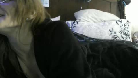 Snapshot of casidy1 chatting on 01-25-25, 07:28 casidy1 online show from 01-25-25, 07:28