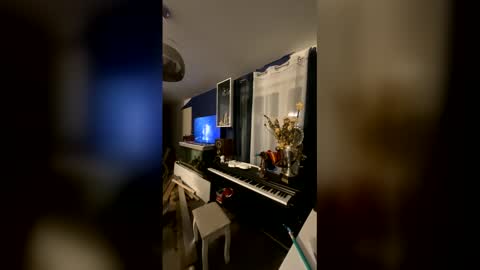 Snapshot of cassandra1369 chatting on 01-11-26, 01:43 cassandra1369 online show from 01-11-26, 01:43