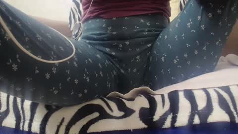 Snapshot of cassandra_joy chatting on 11-27-25, 05:09 Cassandra joy online show from 11-27-25, 05:09