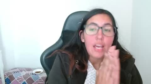 Snapshot of cassandra_ruizz chatting on 07-19-26, 01:31 573215024606 online show from 07-19-26, 01:31