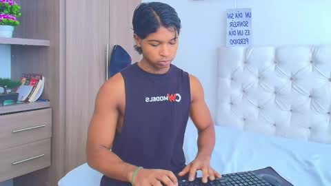 Snapshot of cassian_gold chatting on 05-25-26, 03:18 CASSIAN GOLD online show from 05-25-26, 03:18