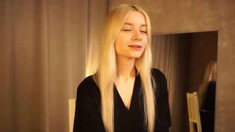 Snapshot of cassie130505 chatting on 02-20-25, 03:30 Cassie online show from 02-20-25, 03:30