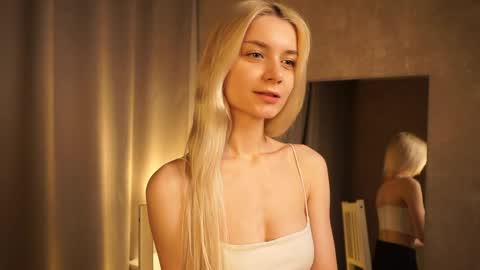 Snapshot of cassie130505 chatting on 02-25-25, 05:47 Cassie online show from 02-25-25, 05:47