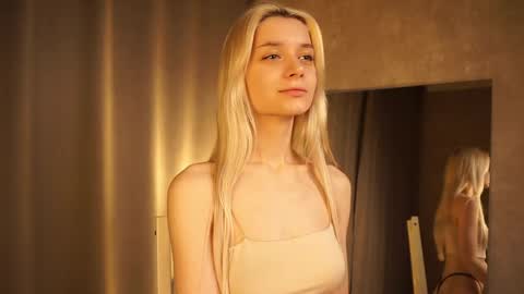 Snapshot of cassie130505 chatting on 02-26-25, 08:44 Cassie online show from 02-26-25, 08:44