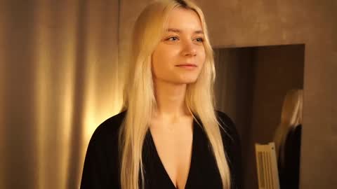 Snapshot of cassie130505 chatting on 03-07-25, 03:07 Cassie online show from 03-07-25, 03:07