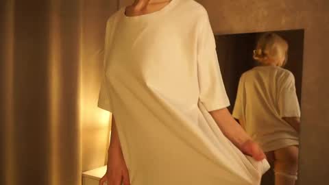 Snapshot of cassie130505 chatting on 03-12-25, 08:52 Cassie online show from 03-12-25, 08:52