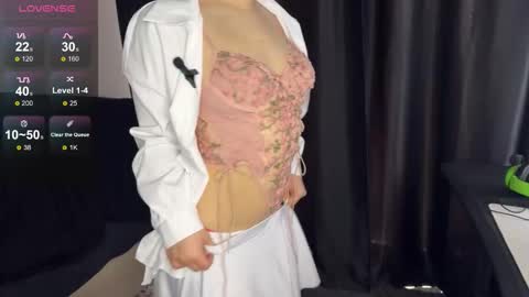 Snapshot of cassie_blein chatting on 03-18-26, 07:33 Cassie online show from 03-18-26, 07:33