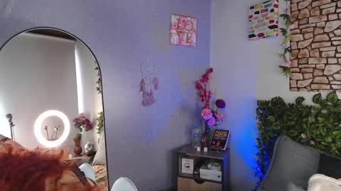Snapshot of cassie_fletcher chatting on 01-25-25, 09:35 Casie online show from 01-25-25, 09:35