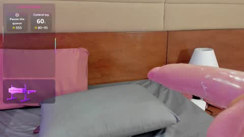 Snapshot of cassie_ibarra chatting on 02-28-25, 10:39 cassie online show from 02-28-25, 10:39