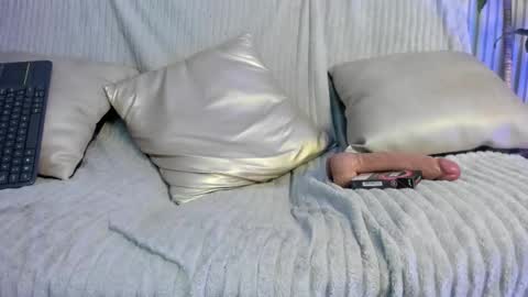 Cassie Jones online show from 02-10-26, 04:11