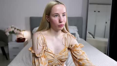 Cassie online show from 11-16-25, 09:20