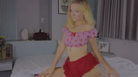 Snapshot of cassie_miu chatting on 11-20-25, 03:50 Cassie online show from 11-20-25, 03:50