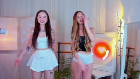 Hello my name is Cassie and my friend Nilo is also here online show from 12-13-24, 06:42