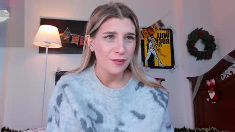 Snapshot of cassieholland chatting on 12-21-25, 11:50 Im Cassie3 online show from 12-21-25, 11:50