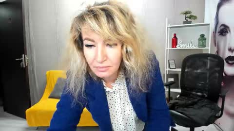 CassieJonas online show from 10-22-25, 02:45