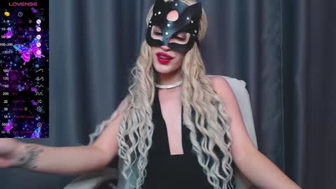 Snapshot of cassiemich chatting on 01-01-25, 01:37 Cassie online show from 01-01-25, 01:37