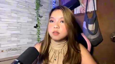 Adeline online show from 07-08-26, 03:16