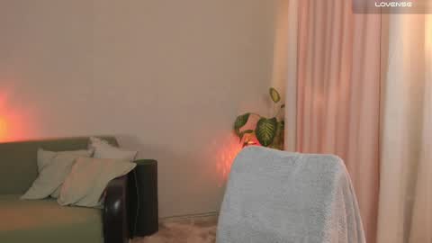 Snapshot of cassisland chatting on 12-15-24, 08:15 cassandra online show from 12-15-24, 08:15