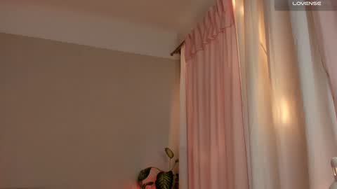 Snapshot of cassisland chatting on 12-16-24, 01:22 cassandra online show from 12-16-24, 01:22