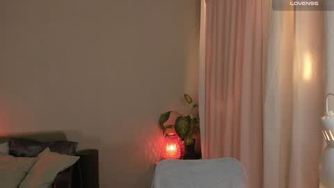 Snapshot of cassisland chatting on 12-19-24, 11:46 cassandra online show from 12-19-24, 11:46