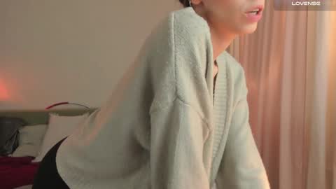 Snapshot of cassisland chatting on 01-10-25, 07:43 cassandra online show from 01-10-25, 07:43