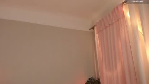 Snapshot of cassisland chatting on 01-29-25, 08:35 cassandra online show from 01-29-25, 08:35