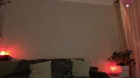 Snapshot of cassisland chatting on 02-13-25, 10:22 cassandra online show from 02-13-25, 10:22