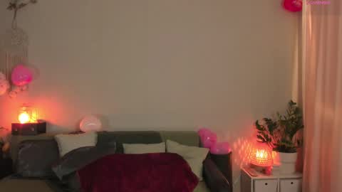 Snapshot of cassisland chatting on 02-18-25, 11:08 cassandra online show from 02-18-25, 11:08