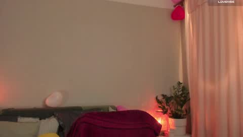 Snapshot of cassisland chatting on 02-24-25, 04:04 cassandra online show from 02-24-25, 04:04