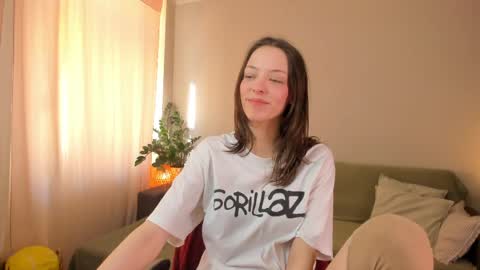 Snapshot of cassisland chatting on 05-28-26, 03:31 cassandra online show from 05-28-26, 03:31
