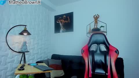 Snapshot of casticatheking chatting on 01-11-26, 10:37 Matheo Brown online show from 01-11-26, 10:37