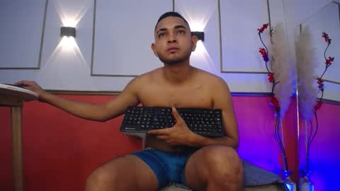 cat_2_ online show from 11-07-25, 04:12