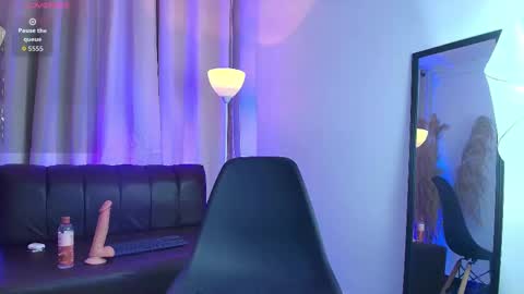 cat_kiss_ online show from 09-11-25, 02:44