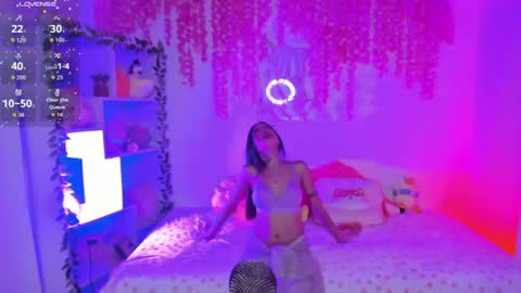 Snapshot of cat_kitty18 chatting on 06-22-26, 08:50 Lorena Saenz online show from 06-22-26, 08:50