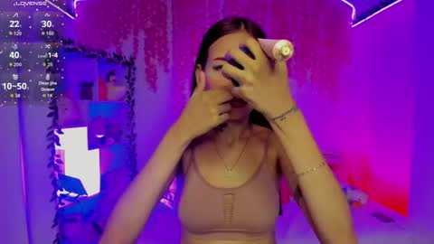 Snapshot of cat_kitty18 chatting on 07-13-26, 11:24 Lorena Saenz online show from 07-13-26, 11:24