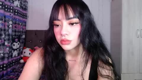 Snapshot of cat_mila_ chatting on 09-26-25, 06:06 Mila online show from 09-26-25, 06:06