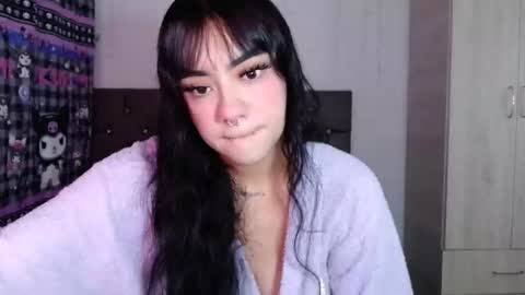 Snapshot of cat_mila_ chatting on 09-29-25, 06:40 Mila online show from 09-29-25, 06:40