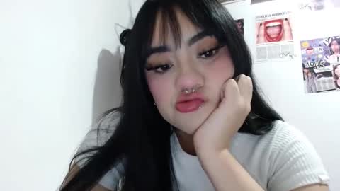 Snapshot of cat_mila_ chatting on 10-14-25, 03:40 Mila online show from 10-14-25, 03:40