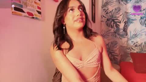 Snapshot of cata2319 chatting on 12-19-25, 09:22 catalina online show from 12-19-25, 09:22