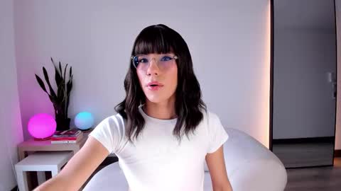 Snapshot of cata_n_cami chatting on 01-10-26, 09:52 cata_n_cami online show from 01-10-26, 09:52