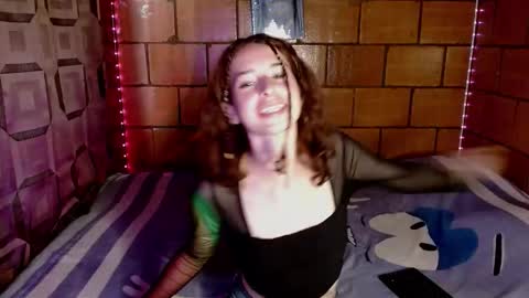 Cata Snow online show from 10-21-25, 10:32