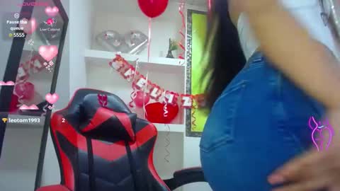 Snapshot of catalehia_milk chatting on 02-18-25, 07:09 C A T A L E H I A online show from 02-18-25, 07:09