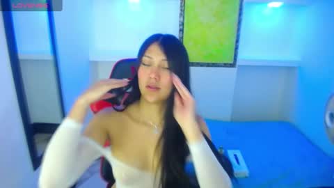 Snapshot of catalehia_milk chatting on 03-12-25, 07:49 C A T A L E H I A online show from 03-12-25, 07:49