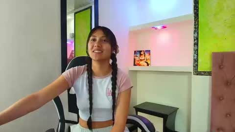 Snapshot of catalehia_milk chatting on 09-29-25, 09:41 C A T A L E H I A online show from 09-29-25, 09:41