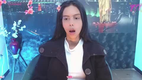 Queen Catalella online show from 07-16-26, 03:45